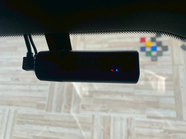 ＧＬＣ ＧＬＣ２２０ｄ　４マチック　ＡＭＧライン　サンルーフ／ブルメスターサウンド／エアサス／フルセグＴＶ／シートヒーター／アダプティブクルーズコントロール／ブラインドスポットモニター／メモリー付きパワーシート／パワーバックドア／純正ナビ／全方位（50枚目）