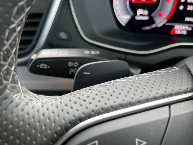 Ｑ５スポーツバック ハイスタイル　ＡｐｐｌｅＣａｒＰｌａｙ／２５０台限定／ＳｌｉｎｅプラスＰＫＧ／２１インチＡＷ／ファインナッパレザーシート／バーチャルコックピット／マトリクスＬＥＤヘッドライト／シートヒーター／ステアリングヒーター（32枚目）