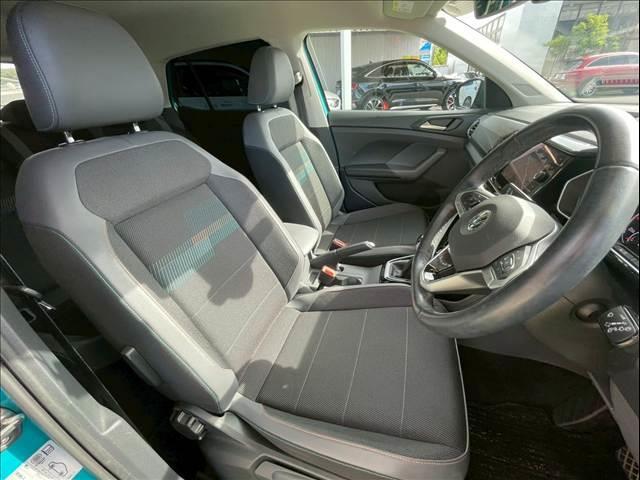 T-クロス TSI 1stプラス AppleCarPlay/アダプティブクルーズコントロール/ブラインドスポットモニター/純正ナビ/フルセグTV/バックカメラ/パドルシフト/パーキングアシスト/アイドリングストップ/クリアランスソナー(5枚目)