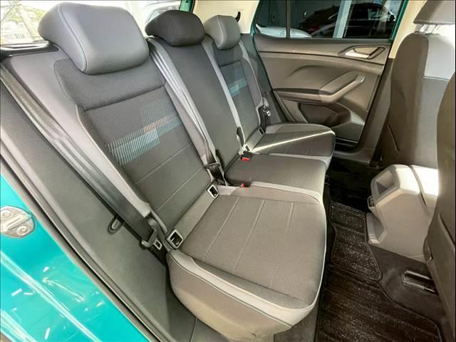 T-クロス TSI 1stプラス AppleCarPlay/アダプティブクルーズコントロール/ブラインドスポットモニター/純正ナビ/フルセグTV/バックカメラ/パドルシフト/パーキングアシスト/アイドリングストップ/クリアランスソナー(6枚目)