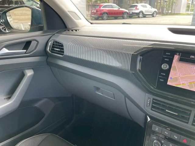 T-クロス TSI 1stプラス AppleCarPlay/アダプティブクルーズコントロール/ブラインドスポットモニター/純正ナビ/フルセグTV/バックカメラ/パドルシフト/パーキングアシスト/アイドリングストップ/クリアランスソナー(49枚目)