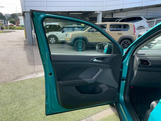 T-クロス TSI 1stプラス AppleCarPlay/アダプティブクルーズコントロール/ブラインドスポットモニター/純正ナビ/フルセグTV/バックカメラ/パドルシフト/パーキングアシスト/アイドリングストップ/クリアランスソナー(70枚目)