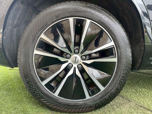 ＸＣ９０ Ｂ５　ＡＷＤ　モーメンタム　サンルーフ／ＡｐｐｌｅＣａｒＰｌａｙ／クライメートパッケージ／全方位カメラ／アダプティブクルーズコントロール／ブラインドスポットモニター／シートヒーター／ステアリングヒーター／Ｗエアコン／パワーシート（62枚目）