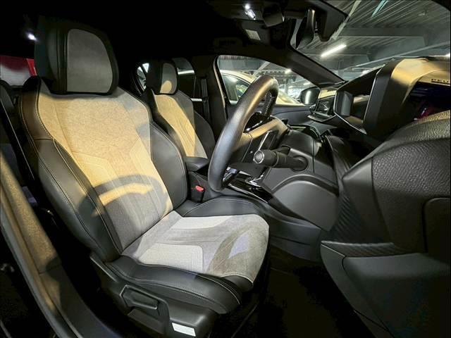 ２０８ ＧＴ　ＡｐｐｌｅＣａｒＰｌａｙ／シートヒーター／アダプティブクルーズコントロール／ブラインドスポットモニター／バックカメラ／ワイヤレス充電／パドルシフト／ＵＳＢポート／ＥＴＣ車載器／クリアランスソナー（4枚目）