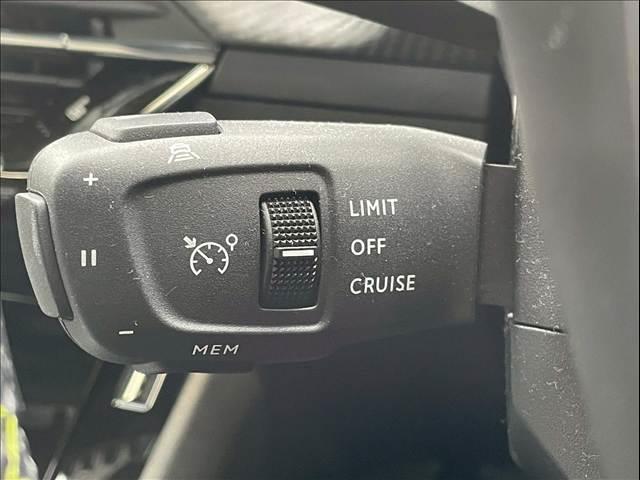 ２０８ ＧＴ　ＡｐｐｌｅＣａｒＰｌａｙ／シートヒーター／アダプティブクルーズコントロール／ブラインドスポットモニター／バックカメラ／ワイヤレス充電／パドルシフト／ＵＳＢポート／ＥＴＣ車載器／クリアランスソナー（9枚目）