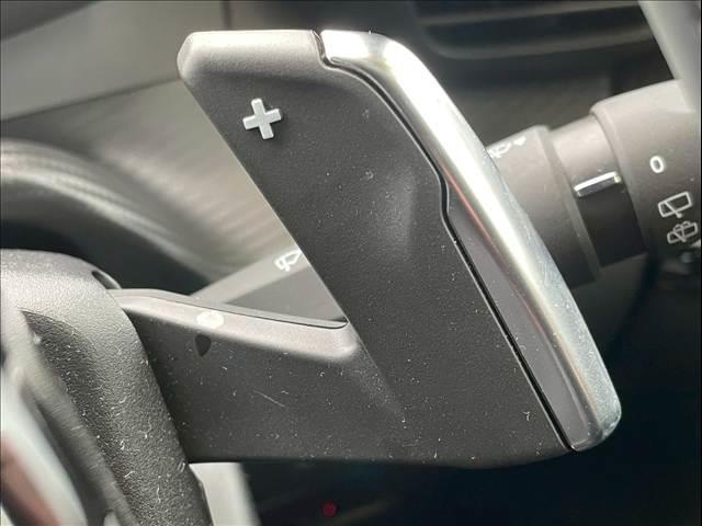 ２０８ ＧＴ　ＡｐｐｌｅＣａｒＰｌａｙ／シートヒーター／アダプティブクルーズコントロール／ブラインドスポットモニター／バックカメラ／ワイヤレス充電／パドルシフト／ＵＳＢポート／ＥＴＣ車載器／クリアランスソナー（11枚目）