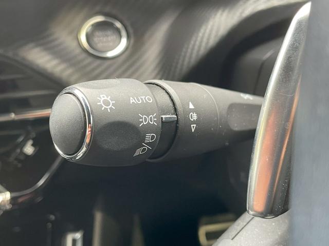 ２０８ ＧＴ　ＡｐｐｌｅＣａｒＰｌａｙ／シートヒーター／アダプティブクルーズコントロール／ブラインドスポットモニター／バックカメラ／ワイヤレス充電／パドルシフト／ＵＳＢポート／ＥＴＣ車載器／クリアランスソナー（28枚目）