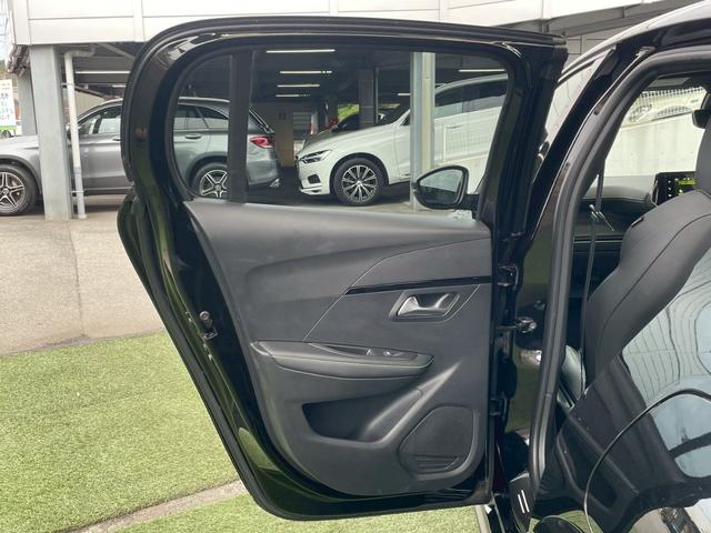 ２０８ ＧＴ　ＡｐｐｌｅＣａｒＰｌａｙ／シートヒーター／アダプティブクルーズコントロール／ブラインドスポットモニター／バックカメラ／ワイヤレス充電／パドルシフト／ＵＳＢポート／ＥＴＣ車載器／クリアランスソナー（73枚目）