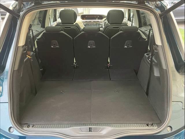 グランドC4 スペースツアラー デューンベージュ ガラスルーフ/AppleCarPlay/アダプティブクルーズコントロール/全方位カメラ/ブラインドスポットモニター/パドルシフト/パーキングアシスト/パワーバックドア/プッシュスタート/ETC車載器(18枚目)