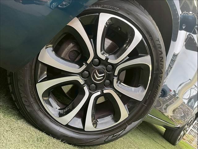 グランドC4 スペースツアラー デューンベージュ ガラスルーフ/AppleCarPlay/アダプティブクルーズコントロール/全方位カメラ/ブラインドスポットモニター/パドルシフト/パーキングアシスト/パワーバックドア/プッシュスタート/ETC車載器(19枚目)