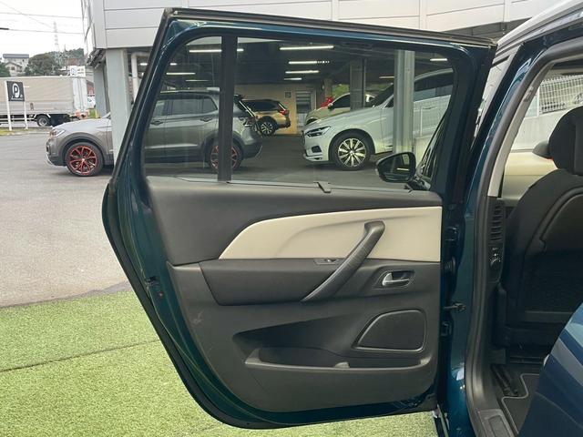 グランドC4 スペースツアラー デューンベージュ ガラスルーフ/AppleCarPlay/アダプティブクルーズコントロール/全方位カメラ/ブラインドスポットモニター/パドルシフト/パーキングアシスト/パワーバックドア/プッシュスタート/ETC車載器(72枚目)