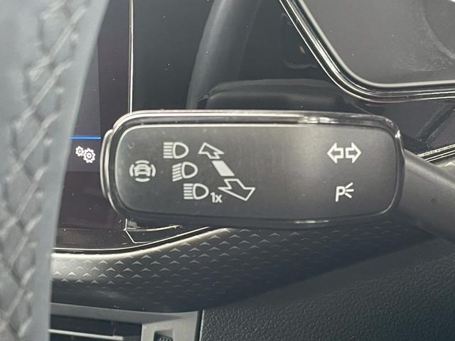 T-クロス TSI アクティブ AppleCarPlay/アダプティブクルーズコントロール/ブラインドスポットモニター/純正ナビ/バックカメラ/パドルシフト/ワイヤレス充電/ETC/USB-Cポート/Pアシスト/クリアランスソナー(33枚目)