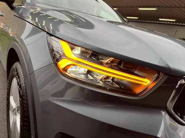 XC40 T4 全方位カメラ/アダプティブクルーズコントロール/ブラインドスポットモニター/ETC車載器/デジタルメーター/クリアランスソナー/レーンキープアシスト/アイドリングストップ/プッシュスタート/USB(58枚目)