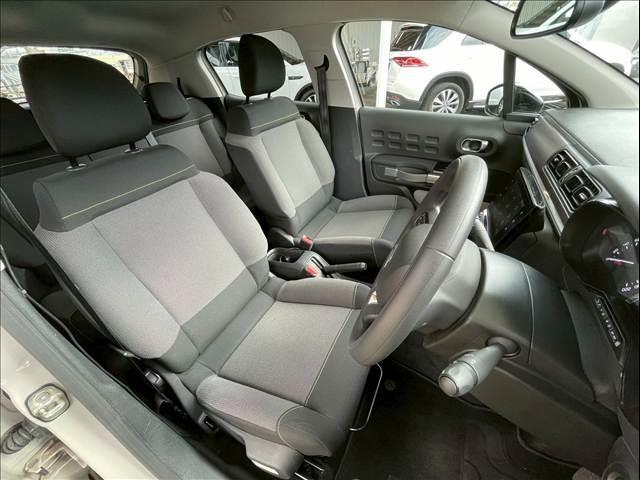 C3 フィール AppleCarPlay/クルーズコントロール/アイドリングストップ/衝突軽減ブレーキ/ディスプレイオーディオ/Bluetooth接続プッシュスタート/純正16インチAW/ステアリングスイッチ/ETC(3枚目)