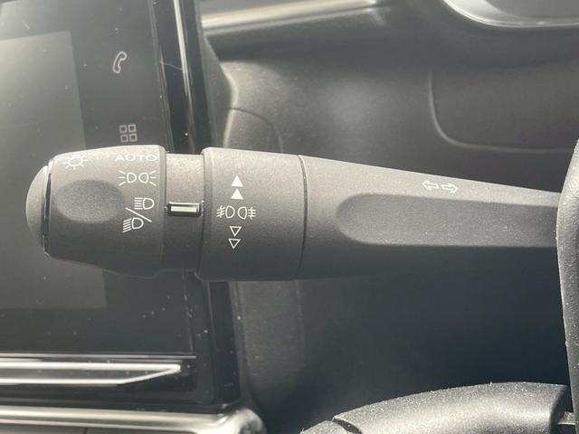 C3 フィール AppleCarPlay/クルーズコントロール/アイドリングストップ/衝突軽減ブレーキ/ディスプレイオーディオ/Bluetooth接続プッシュスタート/純正16インチAW/ステアリングスイッチ/ETC(32枚目)