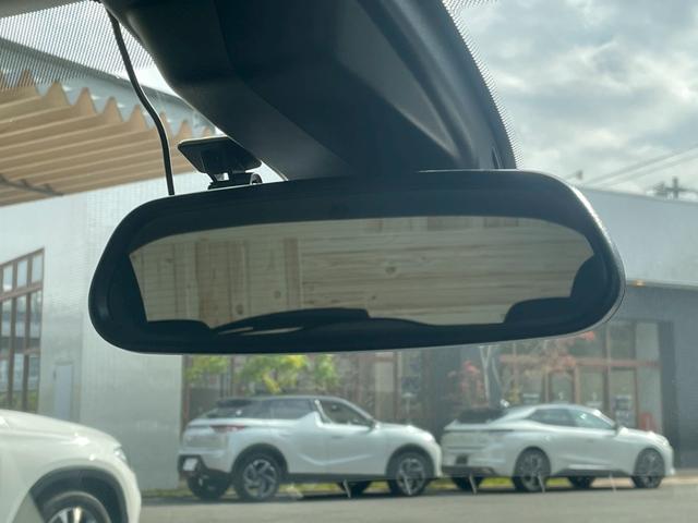 C3 フィール AppleCarPlay/クルーズコントロール/アイドリングストップ/衝突軽減ブレーキ/ディスプレイオーディオ/Bluetooth接続プッシュスタート/純正16インチAW/ステアリングスイッチ/ETC(36枚目)