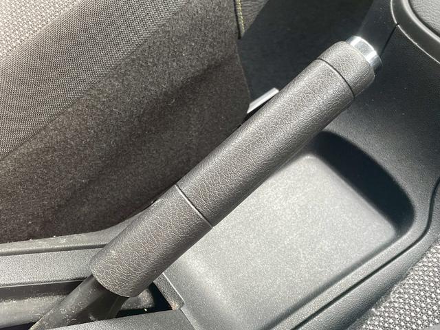 C3 フィール AppleCarPlay/クルーズコントロール/アイドリングストップ/衝突軽減ブレーキ/ディスプレイオーディオ/Bluetooth接続プッシュスタート/純正16インチAW/ステアリングスイッチ/ETC(42枚目)