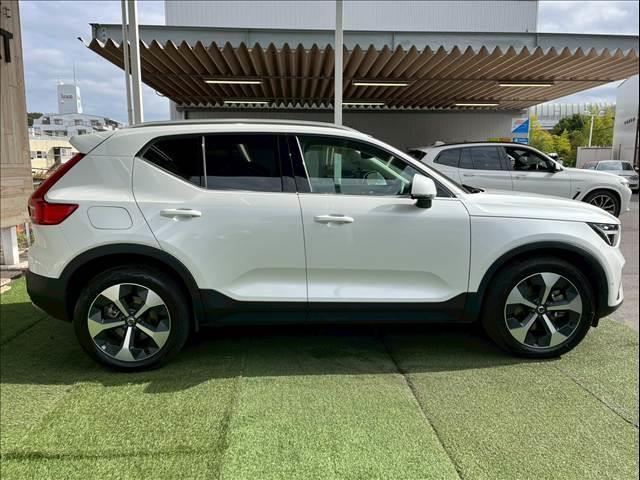 ＸＣ４０ アルティメット　Ｂ４　ＡＷＤ　ハーマンカードンサウンド／クライメートパッケージ／Ｇｏｏｇｌｅナビ／クリスタルシフトノブ／全方位カメラ／白革シート／パワーシート／パワーバックドア／シートヒーター／ステアリングヒーター／デジタルメータ（15枚目）
