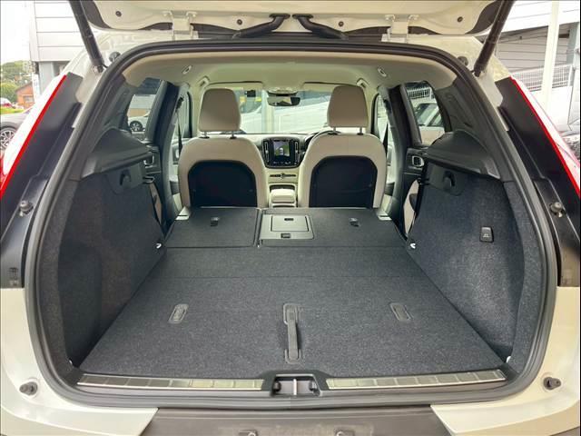 ＸＣ４０ アルティメット　Ｂ４　ＡＷＤ　ハーマンカードンサウンド／クライメートパッケージ／Ｇｏｏｇｌｅナビ／クリスタルシフトノブ／全方位カメラ／白革シート／パワーシート／パワーバックドア／シートヒーター／ステアリングヒーター／デジタルメータ（18枚目）