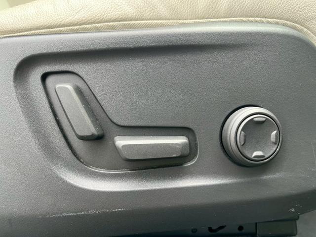 ＸＣ４０ アルティメット　Ｂ４　ＡＷＤ　ハーマンカードンサウンド／クライメートパッケージ／Ｇｏｏｇｌｅナビ／クリスタルシフトノブ／全方位カメラ／白革シート／パワーシート／パワーバックドア／シートヒーター／ステアリングヒーター／デジタルメータ（36枚目）