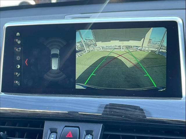 Ｘ１ ｘＤｒｉｖｅ　１８ｄ　ｘライン　ハイラインパッケージ　コンフォートパッケージ／シートヒーター／ブラウンレザーシート／バックカメラ／ヘッドアップディスプレイ／メモリー付パワーシート／パワーバックドア／純正ナビ／アダプティブクルーズコントロール／ＥＴＣ車載器（4枚目）
