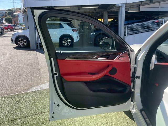 X4 xDrive 20d Mスポーツ サンルーフ/AppleCarPlay/OP20インチAW/赤革/シートヒータ/パワーシート/アダプティブクルーズコントロール/ブラインドスポットモニター/パワーバックドア/ヘッドアップディスプレイ(77枚目)