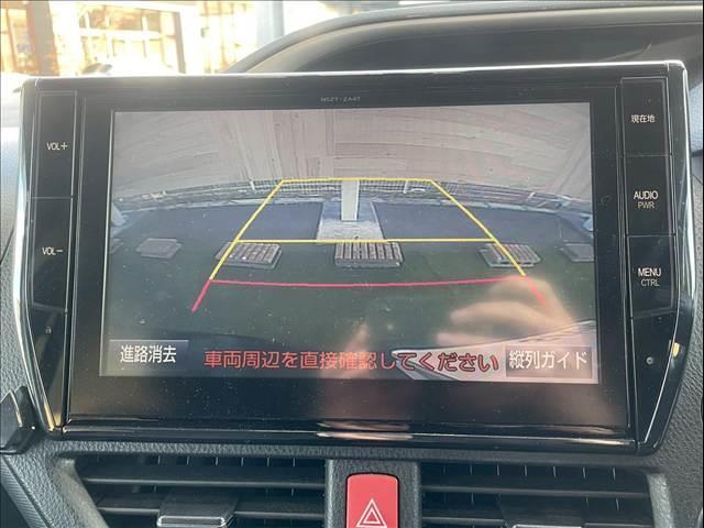 ヴォクシー ＺＳ煌　純正ＯＰ１０インチナビ／後席モニター／両側電動スライドドア／フルセグＴＶ／バックカメラ／衝突軽減ブレーキ／レーンキープアシスト／アイドリングストップ／ＥＴＣ車載器／プッシュスタート／オートハイビーム（4枚目）