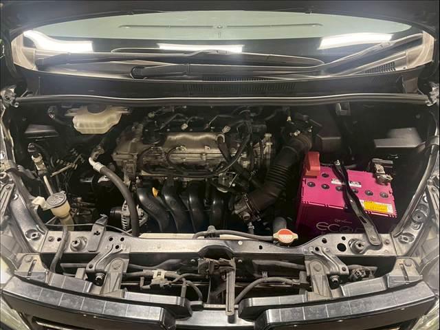 ヴォクシー ＺＳ煌　純正ＯＰ１０インチナビ／後席モニター／両側電動スライドドア／フルセグＴＶ／バックカメラ／衝突軽減ブレーキ／レーンキープアシスト／アイドリングストップ／ＥＴＣ車載器／プッシュスタート／オートハイビーム（12枚目）