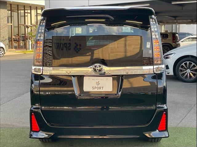 ヴォクシー ＺＳ煌　純正ＯＰ１０インチナビ／後席モニター／両側電動スライドドア／フルセグＴＶ／バックカメラ／衝突軽減ブレーキ／レーンキープアシスト／アイドリングストップ／ＥＴＣ車載器／プッシュスタート／オートハイビーム（14枚目）