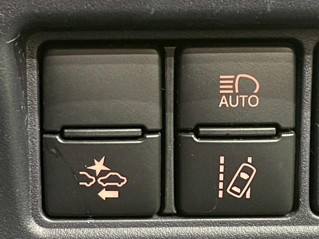 ヴォクシー ＺＳ煌　純正ＯＰ１０インチナビ／後席モニター／両側電動スライドドア／フルセグＴＶ／バックカメラ／衝突軽減ブレーキ／レーンキープアシスト／アイドリングストップ／ＥＴＣ車載器／プッシュスタート／オートハイビーム（42枚目）