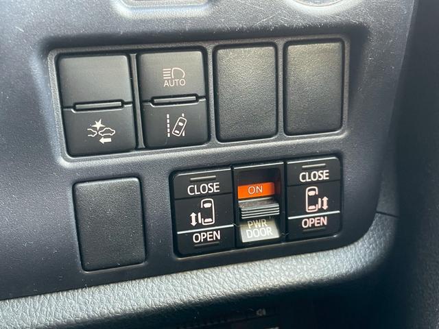 ヴォクシー ＺＳ煌　純正ＯＰ１０インチナビ／後席モニター／両側電動スライドドア／フルセグＴＶ／バックカメラ／衝突軽減ブレーキ／レーンキープアシスト／アイドリングストップ／ＥＴＣ車載器／プッシュスタート／オートハイビーム（43枚目）