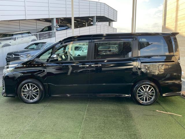 ヴォクシー ＺＳ煌　純正ＯＰ１０インチナビ／後席モニター／両側電動スライドドア／フルセグＴＶ／バックカメラ／衝突軽減ブレーキ／レーンキープアシスト／アイドリングストップ／ＥＴＣ車載器／プッシュスタート／オートハイビーム（58枚目）