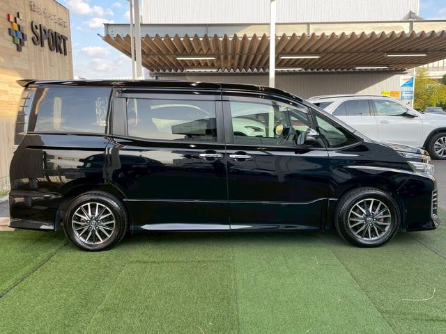 ヴォクシー ＺＳ煌　純正ＯＰ１０インチナビ／後席モニター／両側電動スライドドア／フルセグＴＶ／バックカメラ／衝突軽減ブレーキ／レーンキープアシスト／アイドリングストップ／ＥＴＣ車載器／プッシュスタート／オートハイビーム（59枚目）