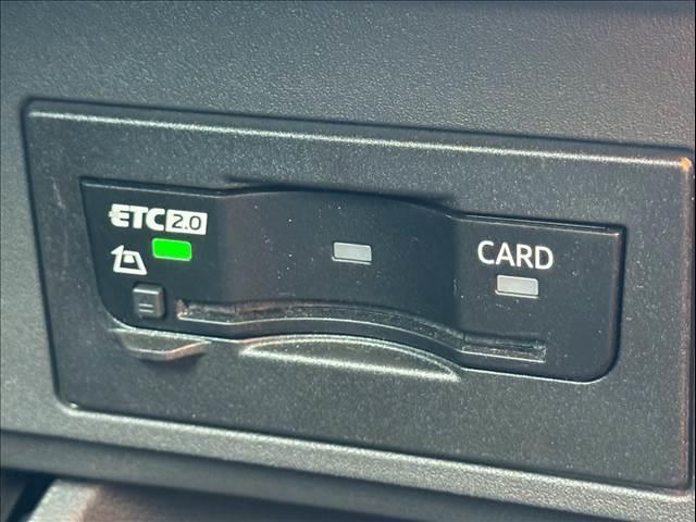 Ｔ－クロス ＴＳＩ　アクティブ　ＡｐｐｌｅＣａｒＰｌａｙ／アダプティブクルーズコントロール／ブラインドスポットモニター／パーキングアシスト／バックカメラ／デジタルメーター／パドルシフト／アイドリングストップ／ＥＴＣ／ワイヤレス充電（9枚目）