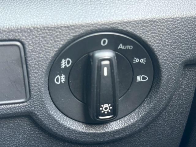 Ｔ－クロス ＴＳＩ　アクティブ　ＡｐｐｌｅＣａｒＰｌａｙ／アダプティブクルーズコントロール／ブラインドスポットモニター／パーキングアシスト／バックカメラ／デジタルメーター／パドルシフト／アイドリングストップ／ＥＴＣ／ワイヤレス充電（51枚目）