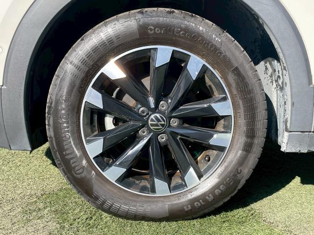 Ｔ－クロス ＴＳＩ　アクティブ　ＡｐｐｌｅＣａｒＰｌａｙ／アダプティブクルーズコントロール／ブラインドスポットモニター／パーキングアシスト／バックカメラ／デジタルメーター／パドルシフト／アイドリングストップ／ＥＴＣ／ワイヤレス充電（66枚目）