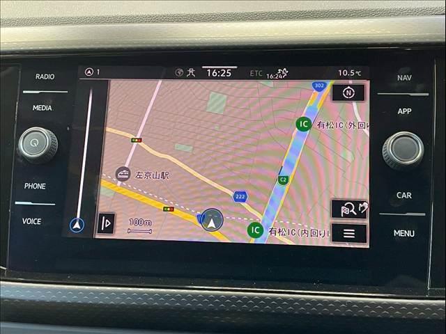 Ｔ－クロス ＴＳＩ　アクティブ　ＡｐｐｌｅＣａｒＰｌａｙ／アダプティブクルーズコントロール／ブラインドスポットモニター／パーキングアシスト／バックカメラ／純正ナビ／アイドリングストップ／クリアランスソナー／ＥＴＣ車載器／ＬＥＤヘッド（3枚目）