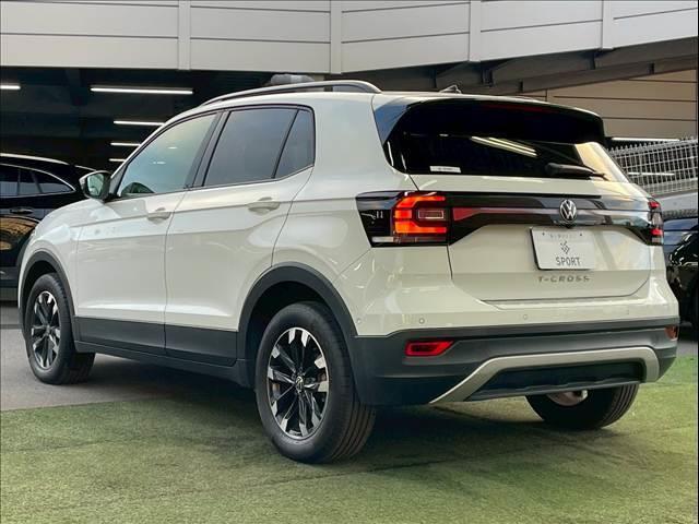 Ｔ－クロス ＴＳＩ　アクティブ　ＡｐｐｌｅＣａｒＰｌａｙ／アダプティブクルーズコントロール／ブラインドスポットモニター／パーキングアシスト／バックカメラ／純正ナビ／アイドリングストップ／クリアランスソナー／ＥＴＣ車載器／ＬＥＤヘッド（17枚目）