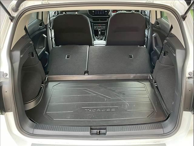 Ｔ－クロス ＴＳＩ　アクティブ　ＡｐｐｌｅＣａｒＰｌａｙ／アダプティブクルーズコントロール／ブラインドスポットモニター／パーキングアシスト／バックカメラ／純正ナビ／アイドリングストップ／クリアランスソナー／ＥＴＣ車載器／ＬＥＤヘッド（18枚目）