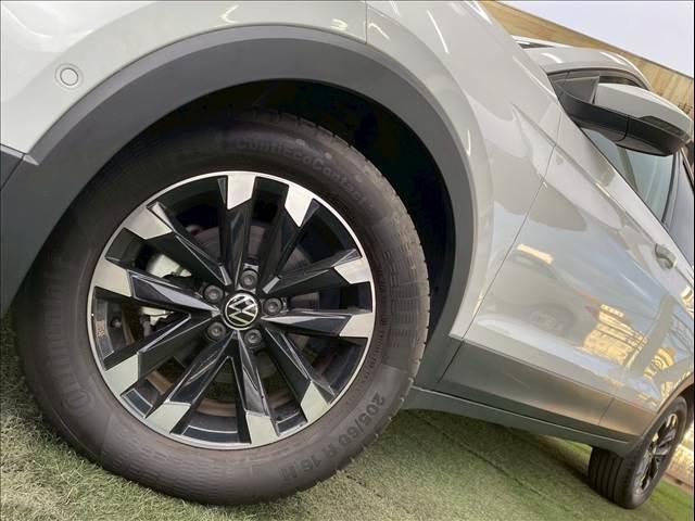 Ｔ－クロス ＴＳＩ　アクティブ　ＡｐｐｌｅＣａｒＰｌａｙ／アダプティブクルーズコントロール／ブラインドスポットモニター／パーキングアシスト／バックカメラ／純正ナビ／アイドリングストップ／クリアランスソナー／ＥＴＣ車載器／ＬＥＤヘッド（19枚目）