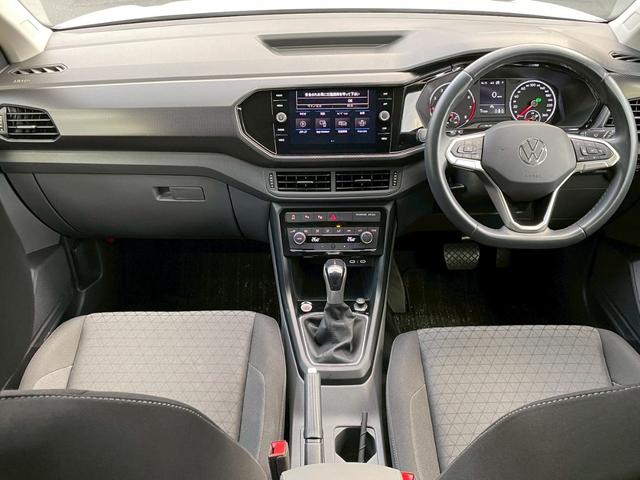 Ｔ－クロス ＴＳＩ　アクティブ　ＡｐｐｌｅＣａｒＰｌａｙ／アダプティブクルーズコントロール／ブラインドスポットモニター／パーキングアシスト／バックカメラ／純正ナビ／アイドリングストップ／クリアランスソナー／ＥＴＣ車載器／ＬＥＤヘッド（32枚目）