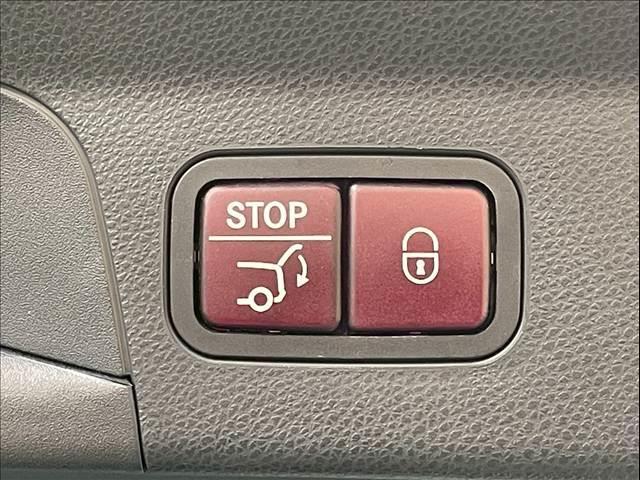 GLC GLC220d 4マチック クーペスポーツ レーダーセーフティパッケージ/シートヒーター/フルセグTV/純正ナビ/全方位カメラ/アダプティブクルーズコントロール/ブラインドスポットモニター/パワーシート/パワーバックドア/ETC/HUD(9枚目)