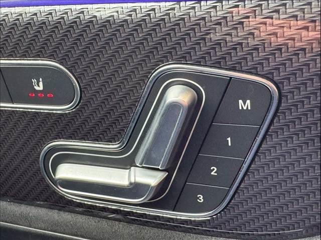 GLB GLB200d 4マチック AMGライン サンルーフ/AMGラインパッケージ/シートヒーター/アダプティブクルーズコントロール/ブラインドスポットモニター/メモリー付きパワーシート/パワーバックドア/純正ナビ/全方位カメラ/フルセグ/ETC(8枚目)