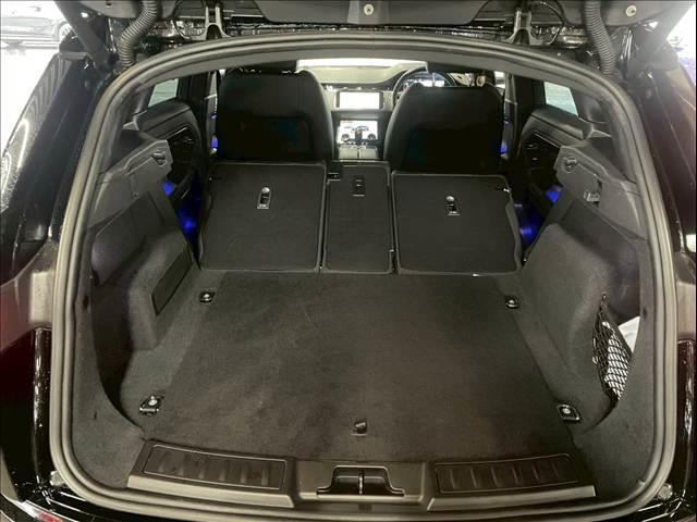 レンジローバーイヴォーク ベースグレード　ＡｐｐｌｅＣａｒＰｌａｙ／黒革シート／シートヒーター／全方位カメラ／アダプティブクルーズコントロール／ブラインドスポットモニター／パワーシート／純正ナビ／パワーバックドア／ＥＴＣ／デジタルメーター（18枚目）
