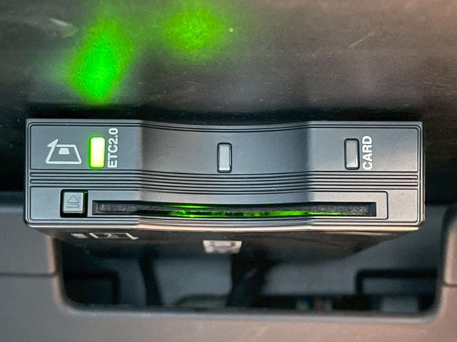 レンジローバーイヴォーク ベースグレード　ＡｐｐｌｅＣａｒＰｌａｙ／黒革シート／シートヒーター／全方位カメラ／アダプティブクルーズコントロール／ブラインドスポットモニター／パワーシート／純正ナビ／パワーバックドア／ＥＴＣ／デジタルメーター（39枚目）