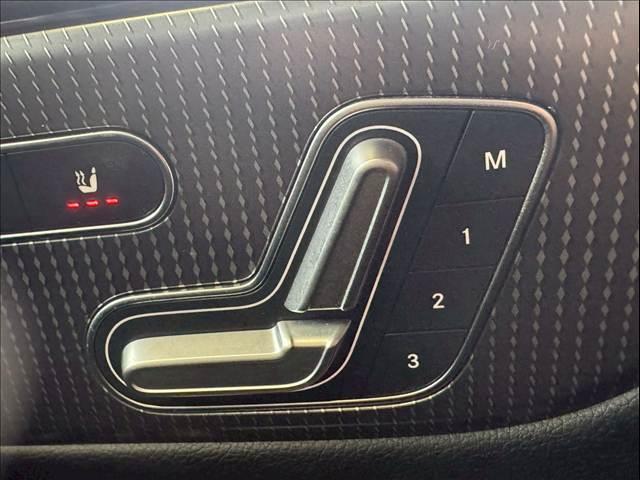 ＧＬＢ ＧＬＢ　２００ｄ　ナビゲーションパッケージ／シートヒーター／フルセグＴＶ／アダプティブクルーズコントロール／ブラインドスポットモニター／メモリー付きパワーシート／パワーバックドア／全方位カメラ／ワイヤレス充電／ＥＴＣ（8枚目）