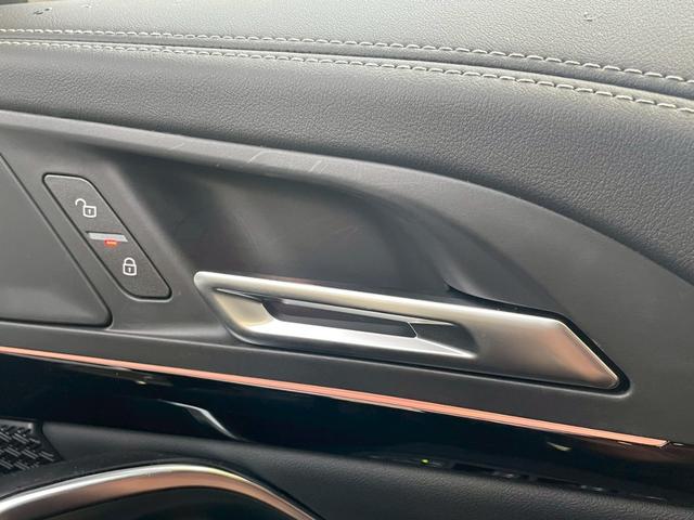 Ｘ１ ｘＤｒｉｖｅ　２０ｄ　ｘライン　ＡｐｐｌｅＣａｒＰｌａｙ／シートヒーター／全方位カメラ／アダプティブクルーズコントロール／ブラインドスポットモニター／ヘッドアップディスプレイ／純正ナビ／メモリー付きパワーシート／パワーバックドア（39枚目）