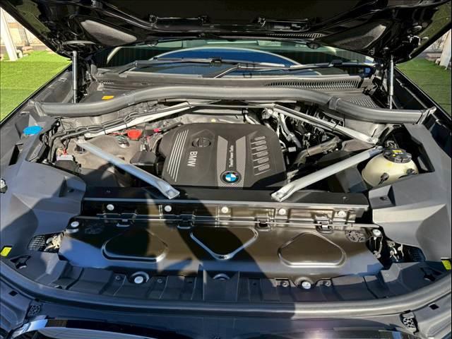 X7 xDrive 35d Mスポーツ ウェルネスパッケージ/サンルーフ/ハーマンカードン/エアサス/OP22インチAW/CarPlay/パワーシート/シートベンチレーション/シートヒーター/アダプティブクルーズコントロール/ETC車載器(12枚目)