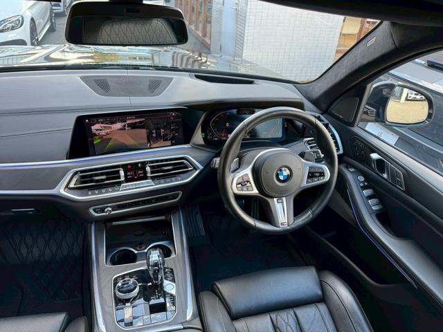 X7 xDrive 35d Mスポーツ ウェルネスパッケージ/サンルーフ/ハーマンカードン/エアサス/OP22インチAW/CarPlay/パワーシート/シートベンチレーション/シートヒーター/アダプティブクルーズコントロール/ETC車載器(29枚目)