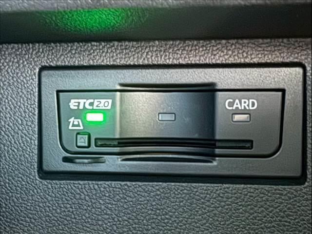 T-ロック TDI スポーツ AppleCarPlay/アダプティブクルーズコントロール/電動リアゲート/ブラインドスポットモニター/ETC車載器/USB-Cポート/パドルシフト/アイドリングストップ/純正ナビ/バックカメラ(11枚目)